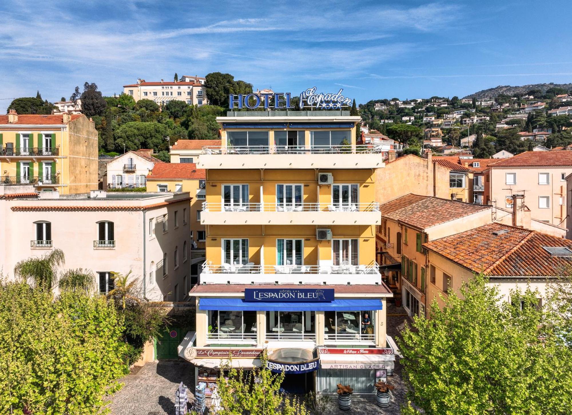 Hotel Espadon Bleu Le Lavandou Exteriör bild