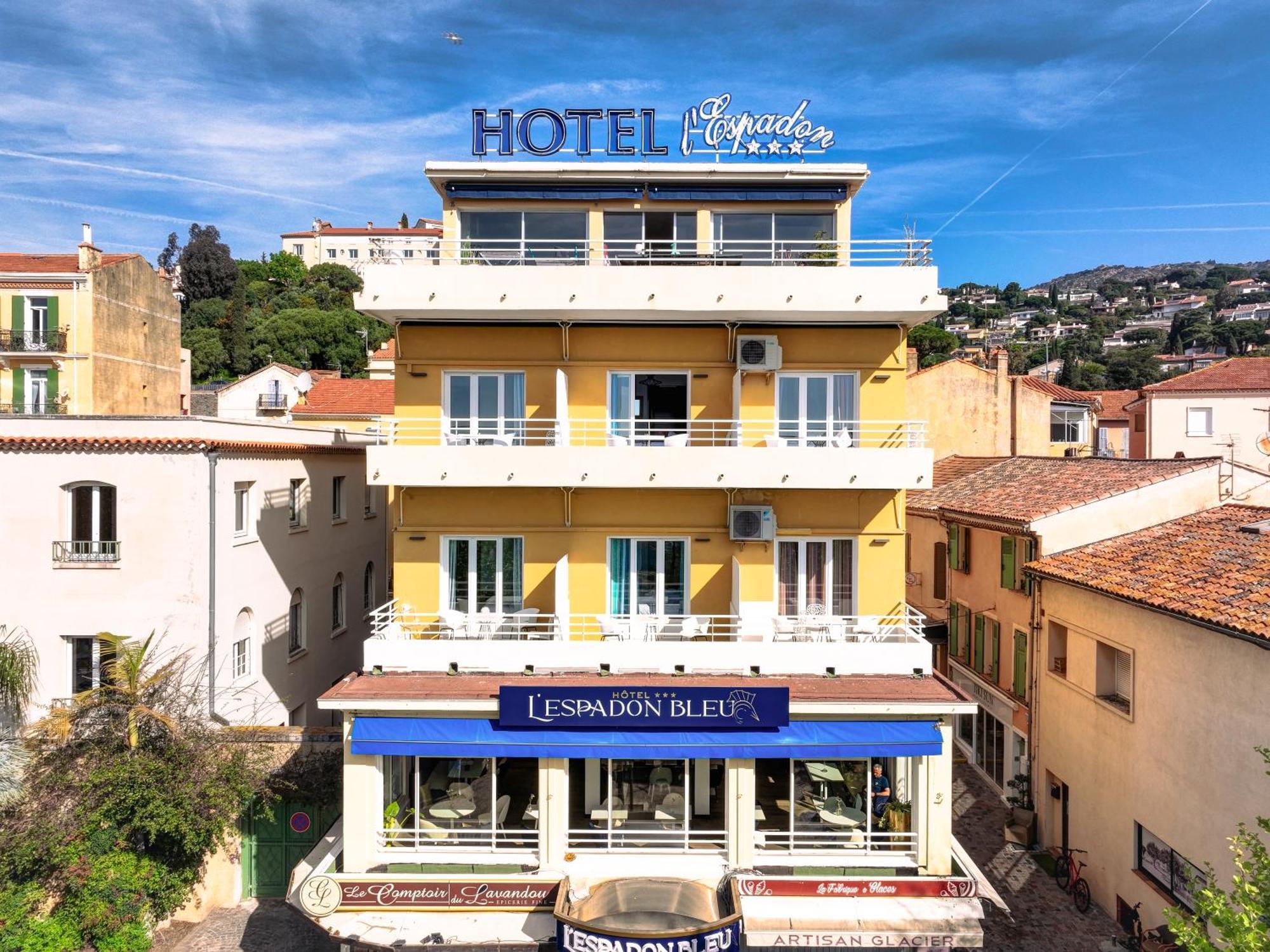 Hotel Espadon Bleu Le Lavandou Exteriör bild
