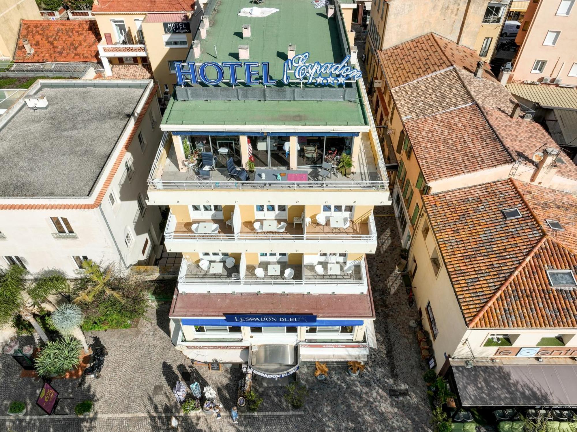 Hotel Espadon Bleu Le Lavandou Exteriör bild