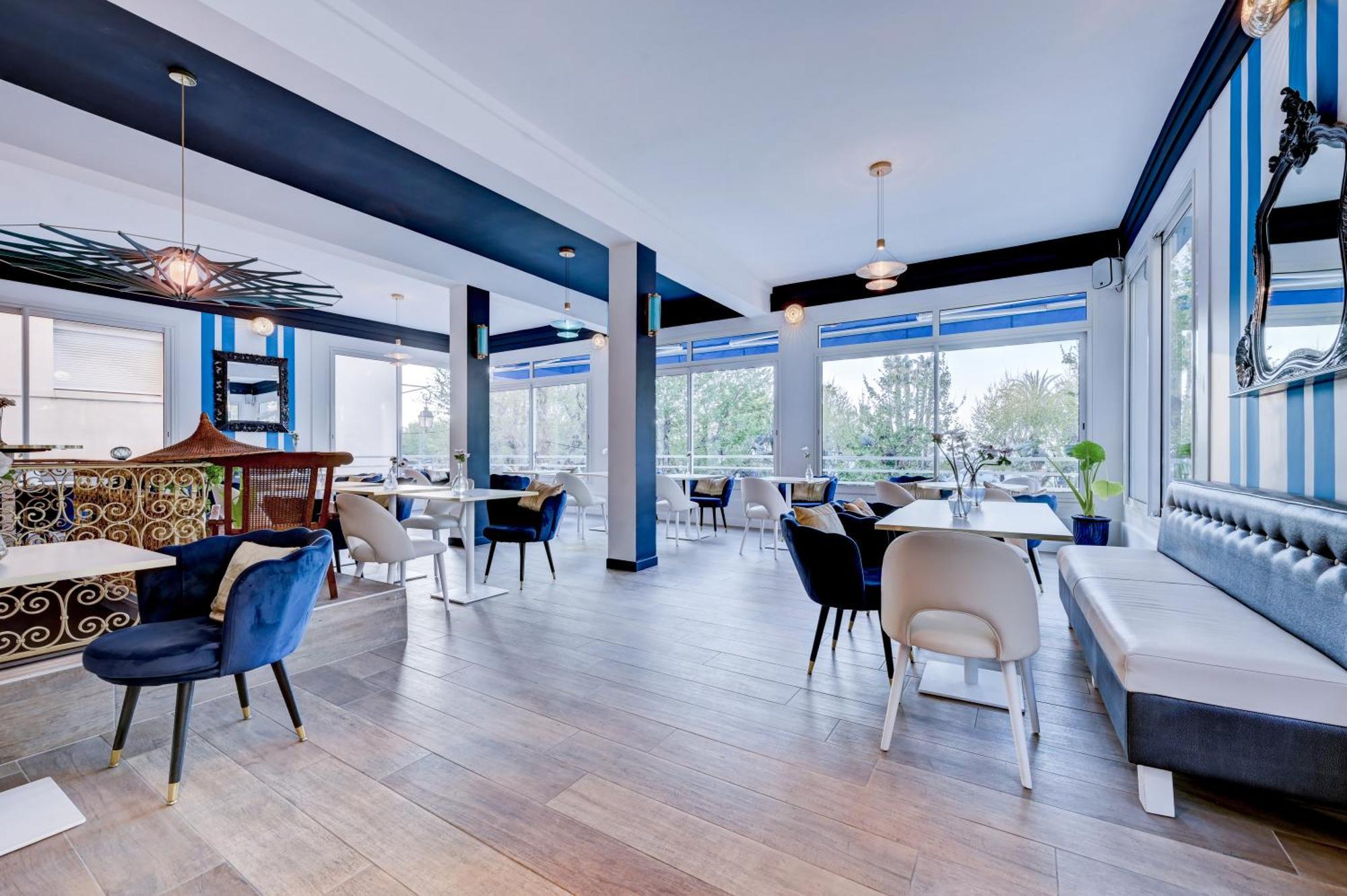 Hotel Espadon Bleu Le Lavandou Exteriör bild