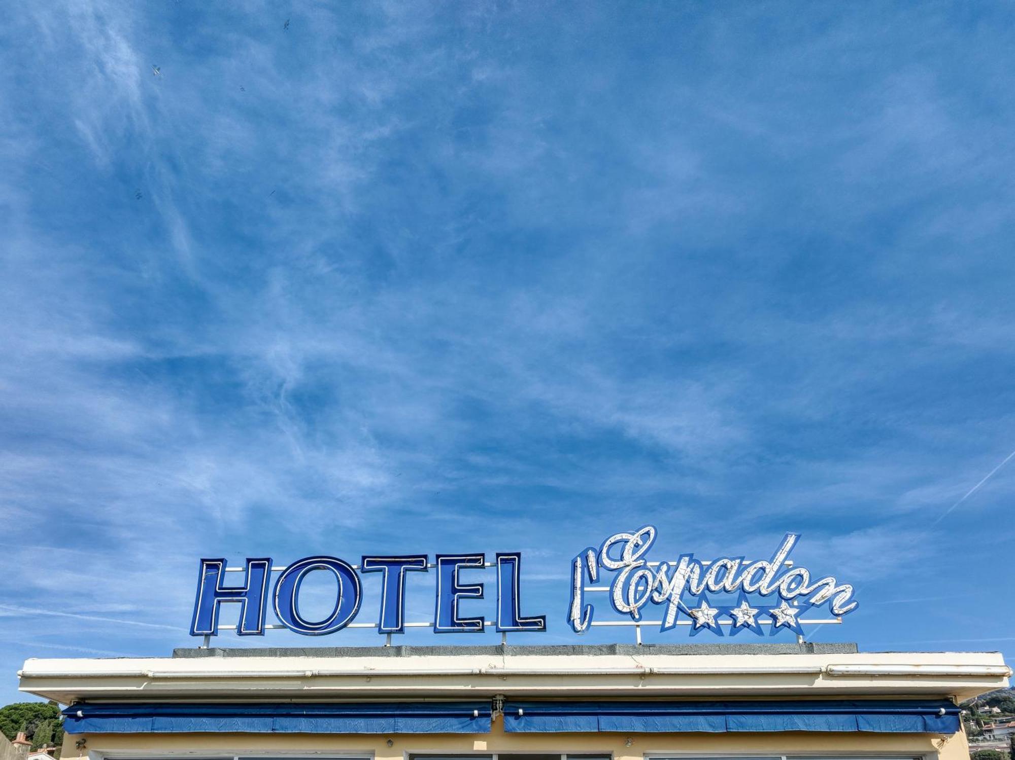 Hotel Espadon Bleu Le Lavandou Exteriör bild